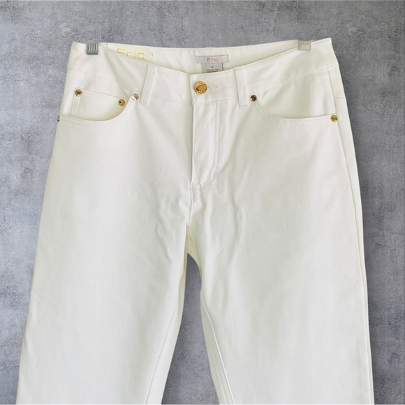 Women's Eric White Jeans
Size 4 - Picture 2 of 6